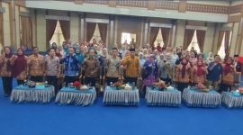 Azhar Hamzah membuka Kelas Parenting Orang Tua PAUD Sungai Penuh.