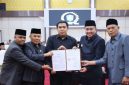Ketua DPRD Hutri Randa memimpin Rapat Paripurna IV DPRD Kota Sungai Penuh.
