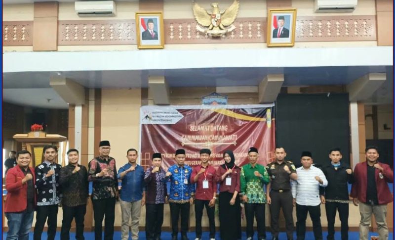 Sekda Alpian membuka DAD IMM Kerinci di Sungai Penuh.