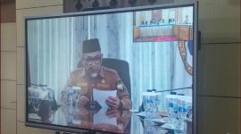Wawako Azhar mengikuti rapat virtual bersama Komisi II DPR RI, Selasa (6/10).