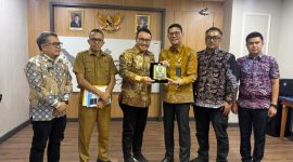 Wali Kota Sungai Penuh, Alfin, S.H., menemui Dirjen Perdagangan Dalam Negeri Kemendag RI di Jakarta, Selasa (20/10), untuk mengusulkan pembangunan kembali Pasar Tanjung Bajure. ( Dok Prokopim)