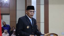Wakil Wali Kota Sungai Penuh, Azhar Hamzah, melantik kepala sekolah SD dan SMP, Selasa (20/10/2026).