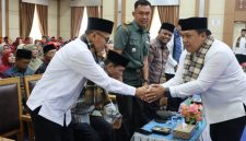 Ketua DPRD Hutri Randa menghadiri pelantikan pengurus DPD PKPS Kota Sungai Penuh periode 2025–2030.