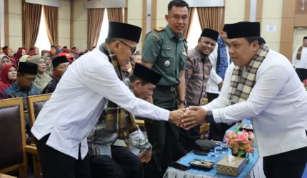 Ketua DPRD Hutri Randa menghadiri pelantikan pengurus DPD PKPS Kota Sungai Penuh periode 2025–2030.