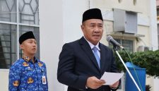 Wali Kota Sungai Penuh Alfin memimpin upacara peringatan Hari Sumpah Pemuda ke-98 tahun 2026.(Foto : Prokopim Kota Sungai Penuh)