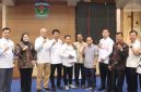Wawako Azhar Hamzah menghadiri MoU Tani Merdeka dan BGN serta penyerahan bantuan pupuk organik.