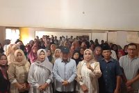 Wakil Ketua DPRD Kota Sungai Penuh, Hardizal, S.Sos., M.H., saat berdialog dengan warga dalam kegiatan reses di Kelurahan Sungai Penuh.