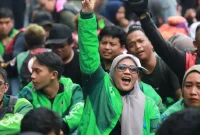 Pengemudi ojol berkumpul dan menyampaikan aspirasi terkait perlindungan serta kesejahteraan mitra pengemudi.(Foto : TRIBUNNEWS/IRWAN RISMAWAN)