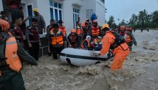 Banjir Kota Padang (foto: Tim SAR)