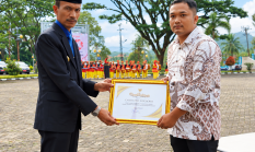Wakil Bupati Yulian Efi Apresiasi Cahyo, Penggerak Internet Desa