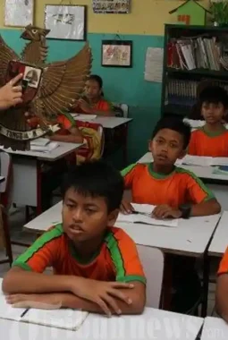 Guru PPPK Berpeluang Menjadi PNS Mulai Tahun 2027