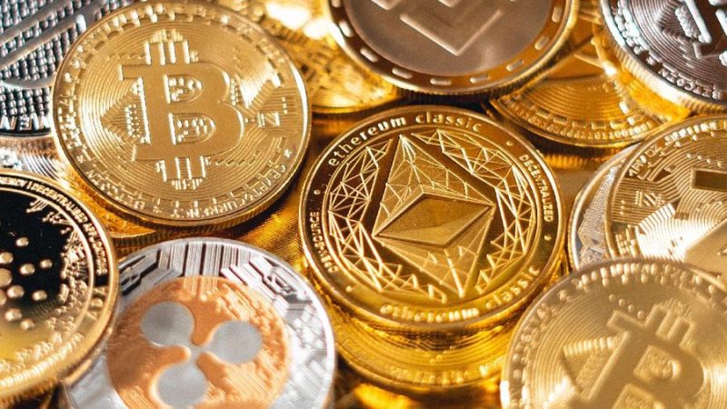 DSN MUI mengkaji peluang penerapan aset kripto syariah melalui RWA dan tokenisasi instrumen keuangan syariah.(Foto : Art Rachen on Unsplash)