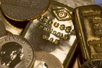 Harga emas dunia menguat 0,82 persen pada perdagangan Kamis (8/10/2026),(Foto : Bloomberg)