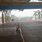Kabut asap tebal menyelimuti Kota Jambi dan mengganggu aktivitas penerbangan di Bandara Sultan Thaha, Kamis (8/10/2026).(Foto : Tribun Jambi/M Yon Rinaldi)