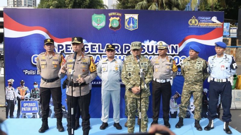Foto: Polda Metro Jaya menggelar apel gelar pasukan Operasi Patuh Jaya 2026 pada Senin (26/10/2026). (Tangkapan layar instagram @tmcpoldametro)
