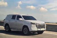 Toyota Fortuner terbaru menjalani pengujian di Thailand dengan balutan kamuflase tebal.(Foto: Instagram Kurdistan_Automotive_Blog)